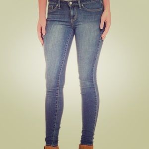 Jessica Simpson light skinny jeans